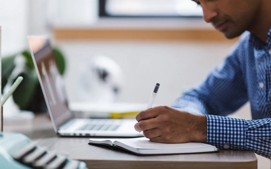 阅读器破解版功能有哪些？如何下载、安装、破解pdf阅读器？