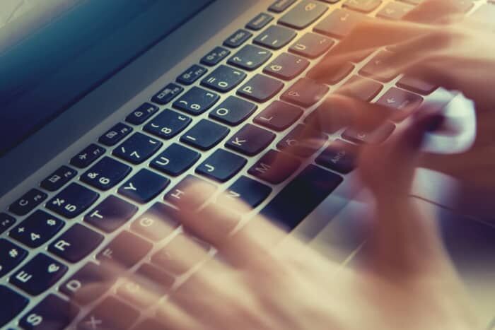 mac 合并pdf文件的方法是什么?pdf编辑软件怎么进行汉化?