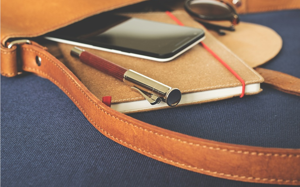 高级PDF编辑器的裁切工具怎样才能更好地裁剪文件？