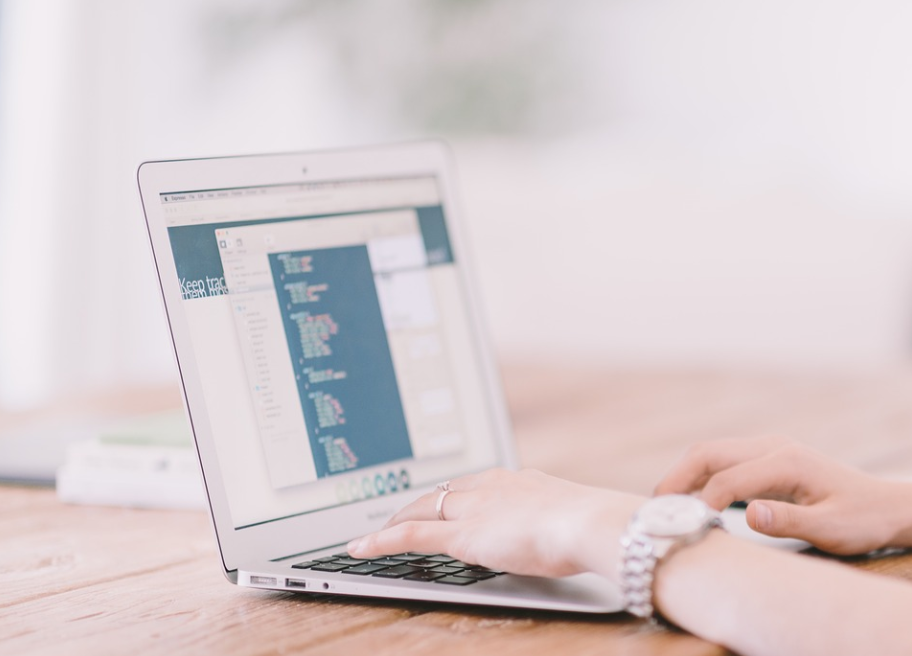 高级PDF编辑器在线免费合并的方法有什么？