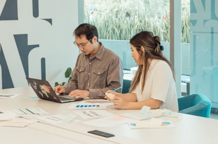 能免费编辑pdf的工具效果如何？高级PDF编辑器有何鲜明的优点？