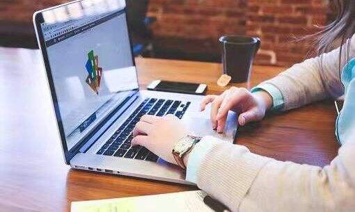 免费pdf 下载是怎么进行的?不试试高级PDF编辑器吗?