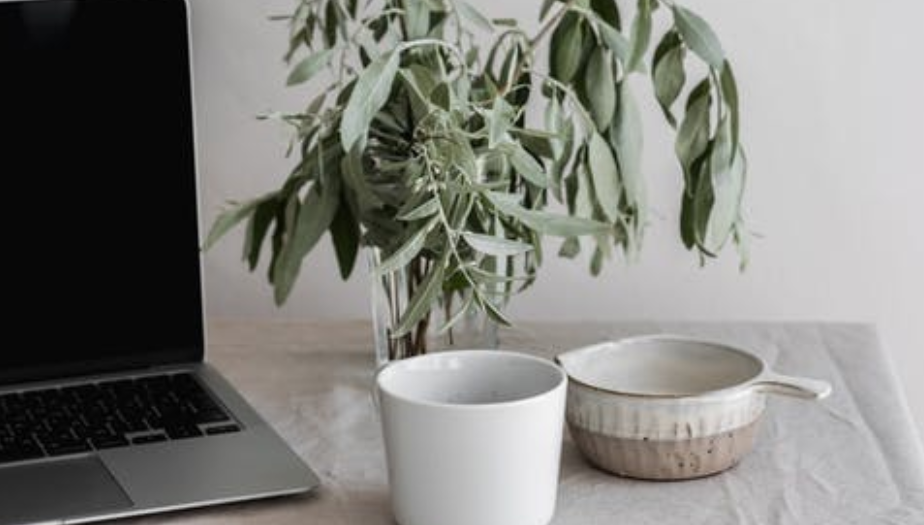 如何免费压缩pdf呢？高级PDF编辑器有什么优点呢？