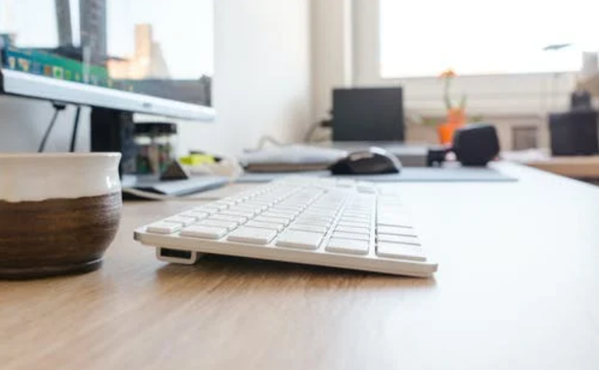 pdf免费添加水印的方法是什么呢？推荐高级PDF编辑器这个工具给大家