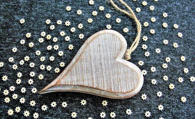 如何解决pdf图片编辑工具栏的消失问题？高级PDF编辑器使用方法有哪些？