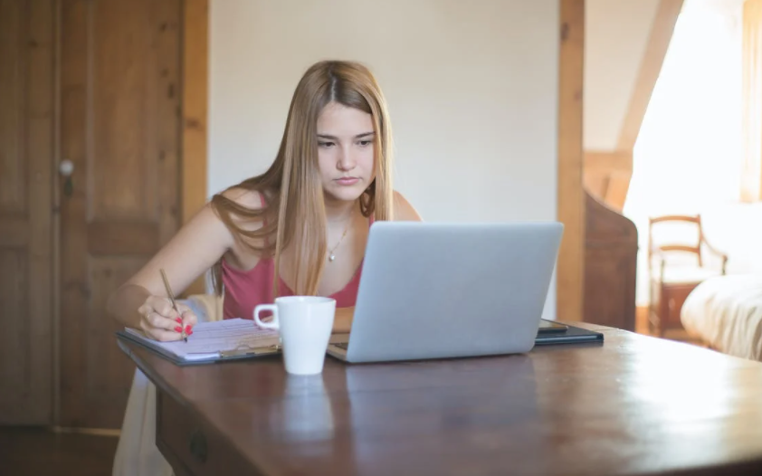 如何实现pdf转换成word？有哪些常见实用的方法呢？试试高级PDF编辑器