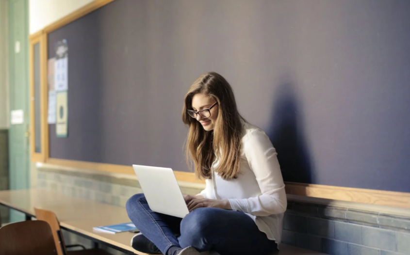 编辑pdf文档用什么软件比较好？不妨下载高级PDF编辑器