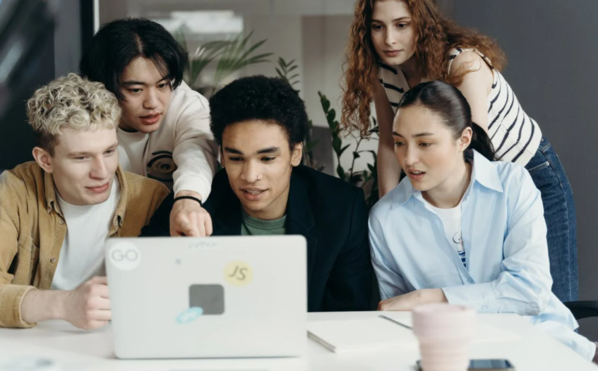 pdf怎么转换成word？高级PDF编辑器的操作方法是哪种？