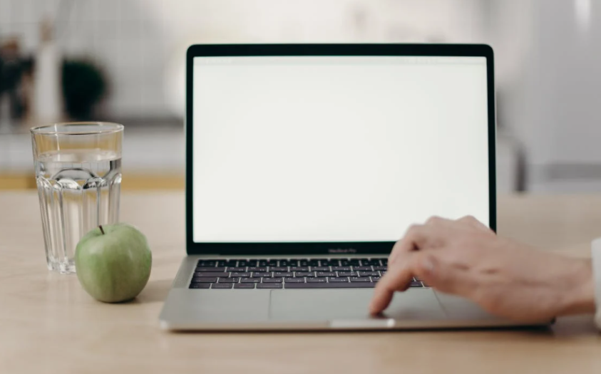 pdf太大怎么压缩？高级PDF编辑器怎么将pdf文件压缩到指定大小？