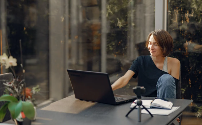 pdf如何编辑文字？高级PDF编辑器的操作方法是什么？