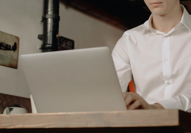 word转换成pdf的免费软件哪种好用？推荐使用高级PDF编辑器！