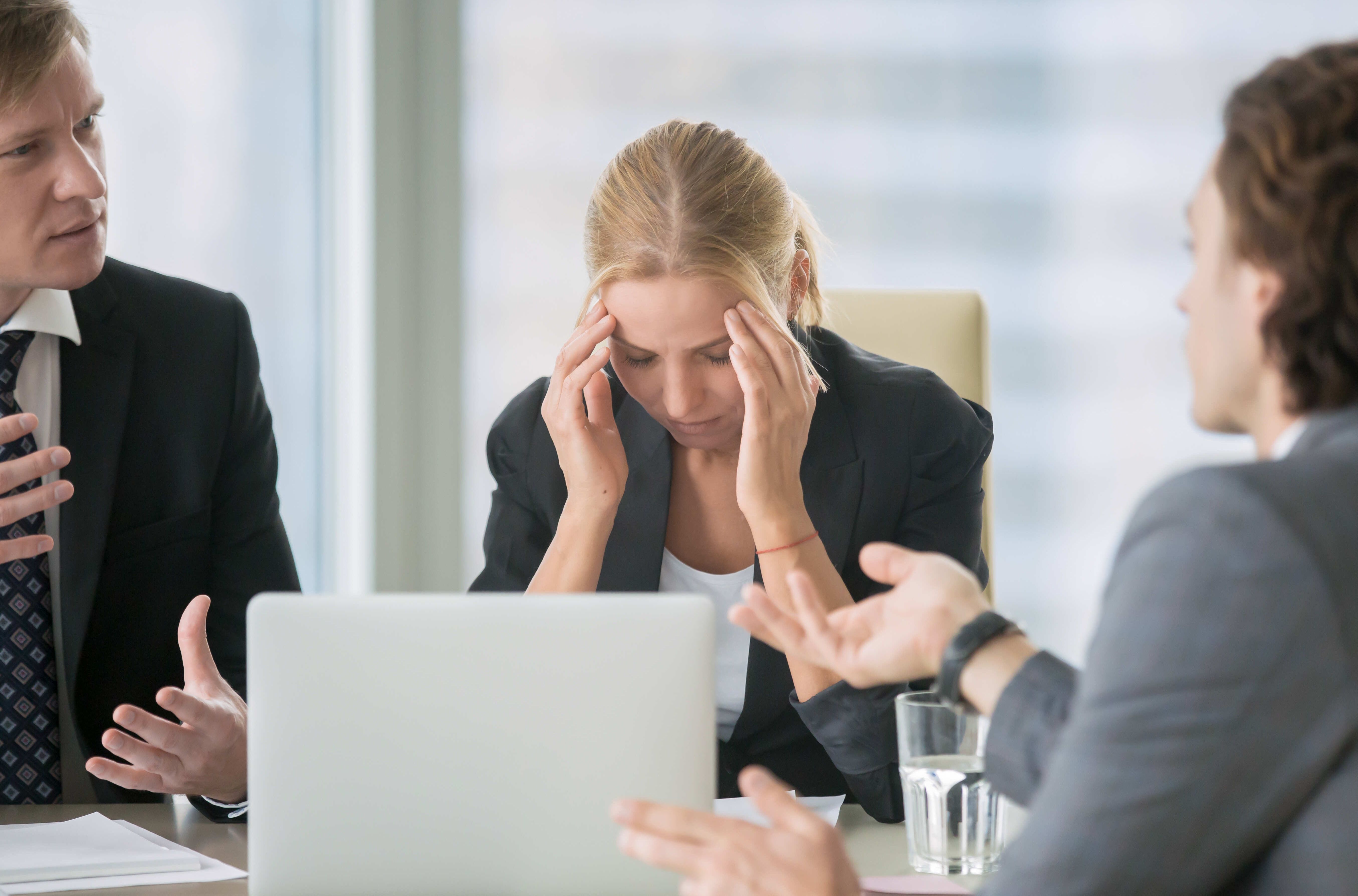 pdf压缩软件该如何选择？高级PDF编辑器如何免费压缩pdf文件？