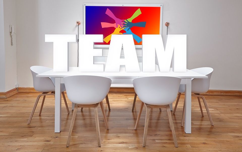 PDF文档可以添加附件吗?